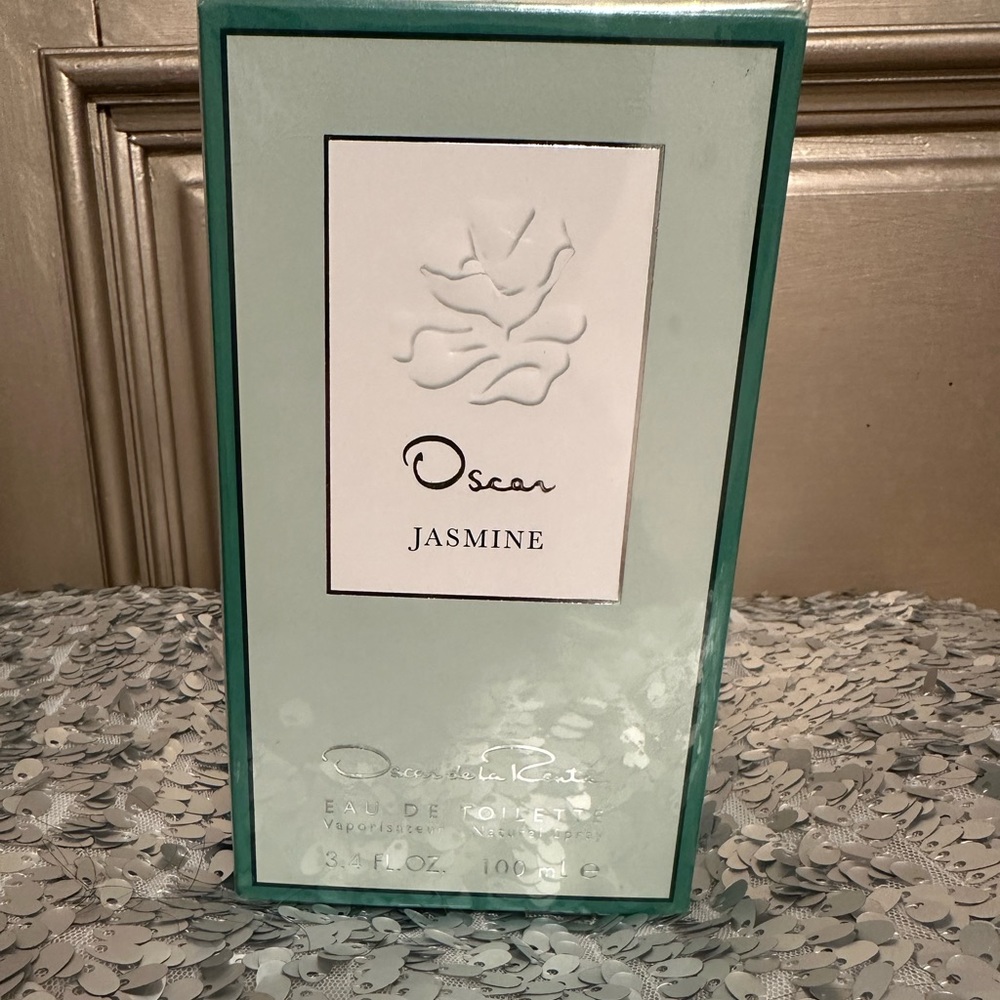 BNIB Authentic Oscar De La Renta